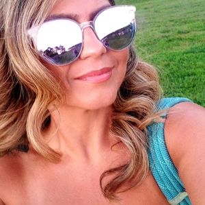 Meet your Posher, Rozie